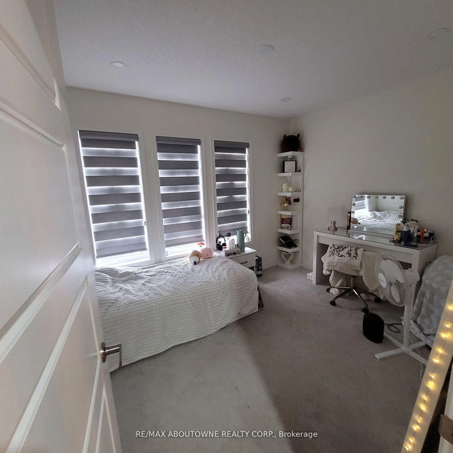 Photo 11 of 973 Logan Drive, Milton, Cobban — HOMEH