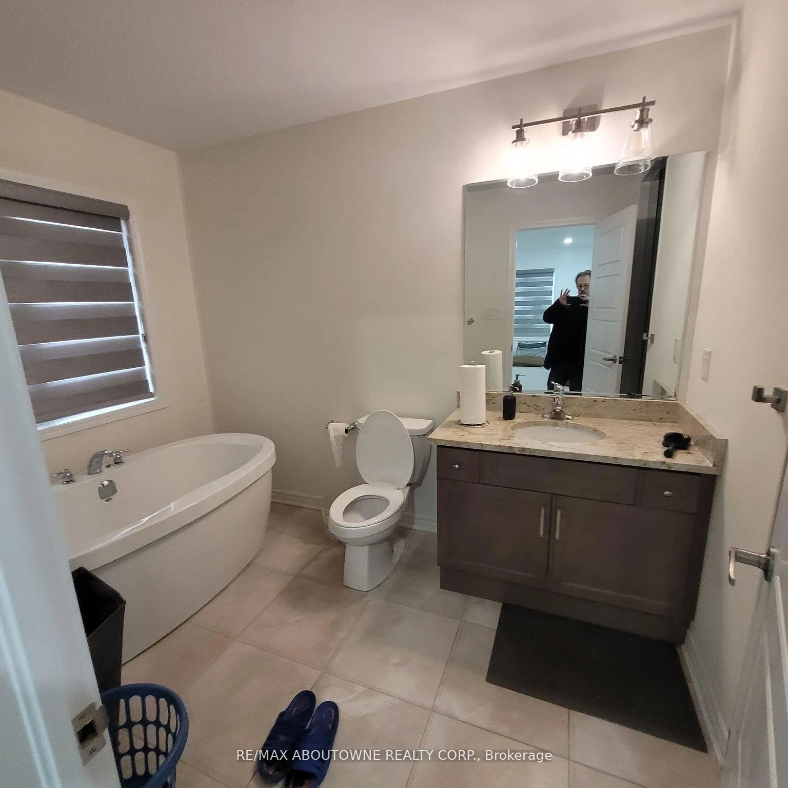 Photo 12 of 973 Logan Drive, Milton, Cobban — HOMEH