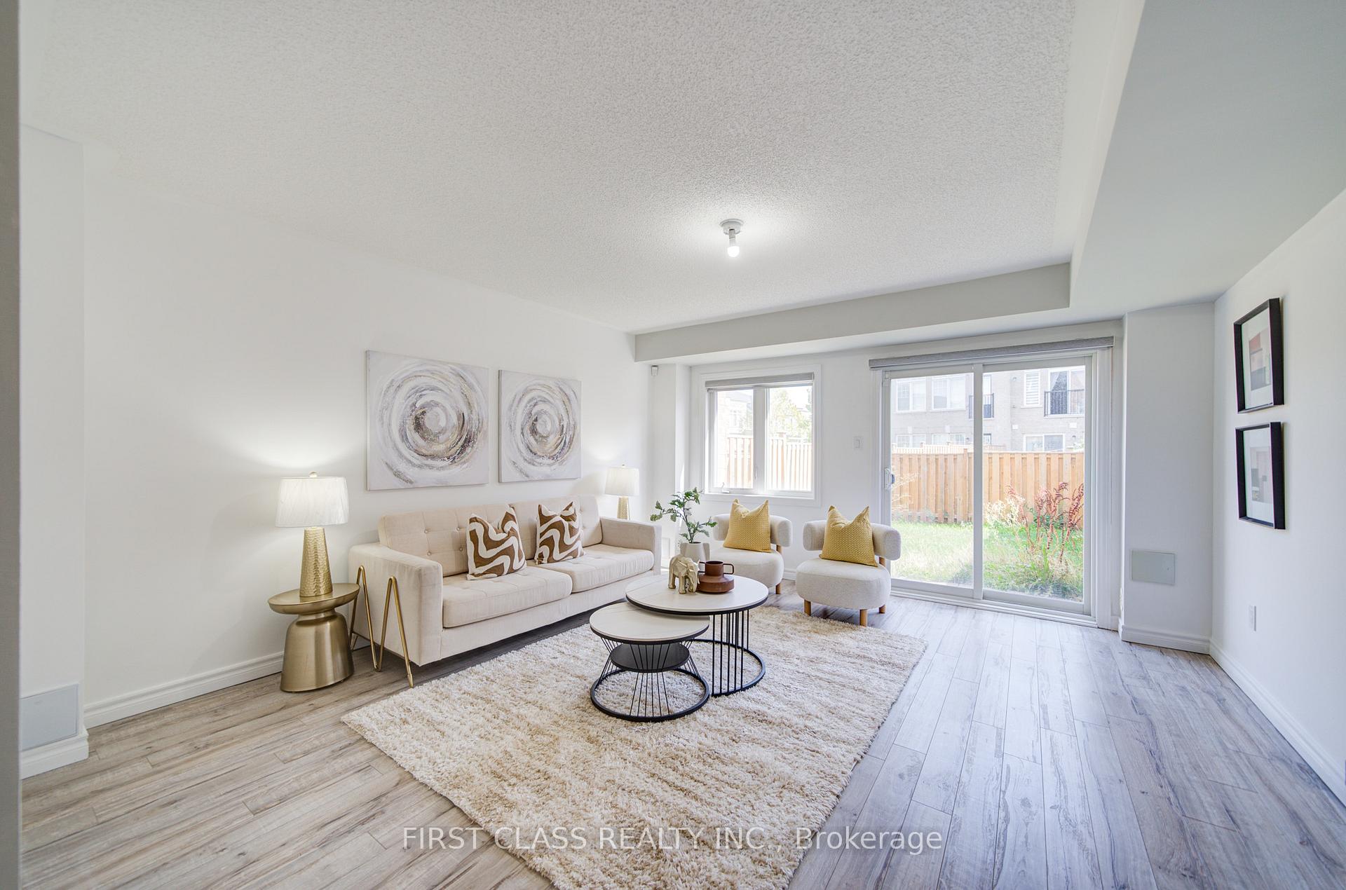 Photo 4 of 118 Dundas Way, Markham, Greensborough — HOMEH