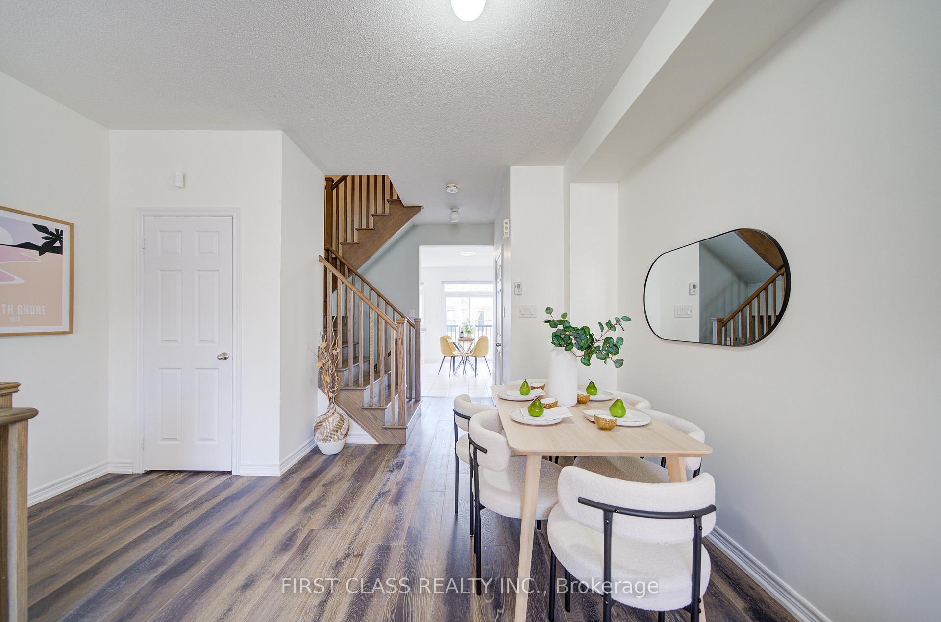 Photo 11 of 118 Dundas Way, Markham, Greensborough — HOMEH