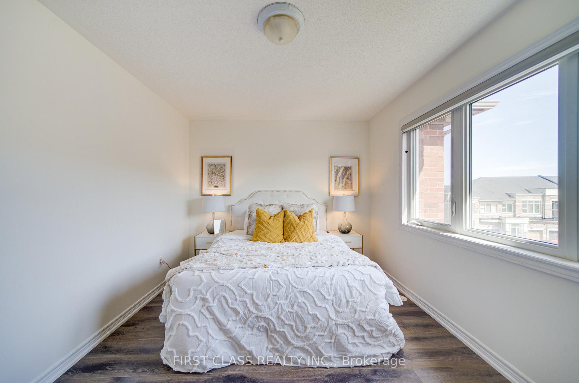 Photo 21 of 118 Dundas Way, Markham, Greensborough — HOMEH