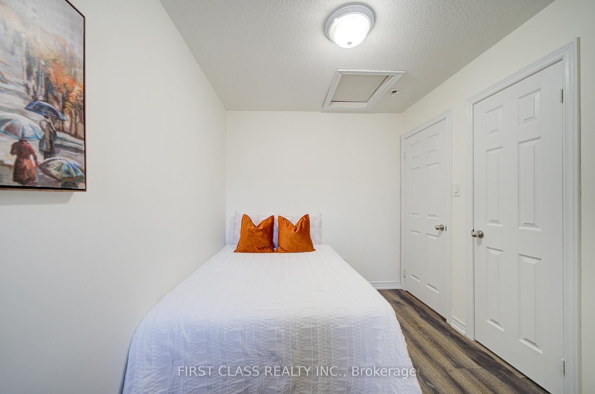 Photo 27 of 118 Dundas Way, Markham, Greensborough — HOMEH