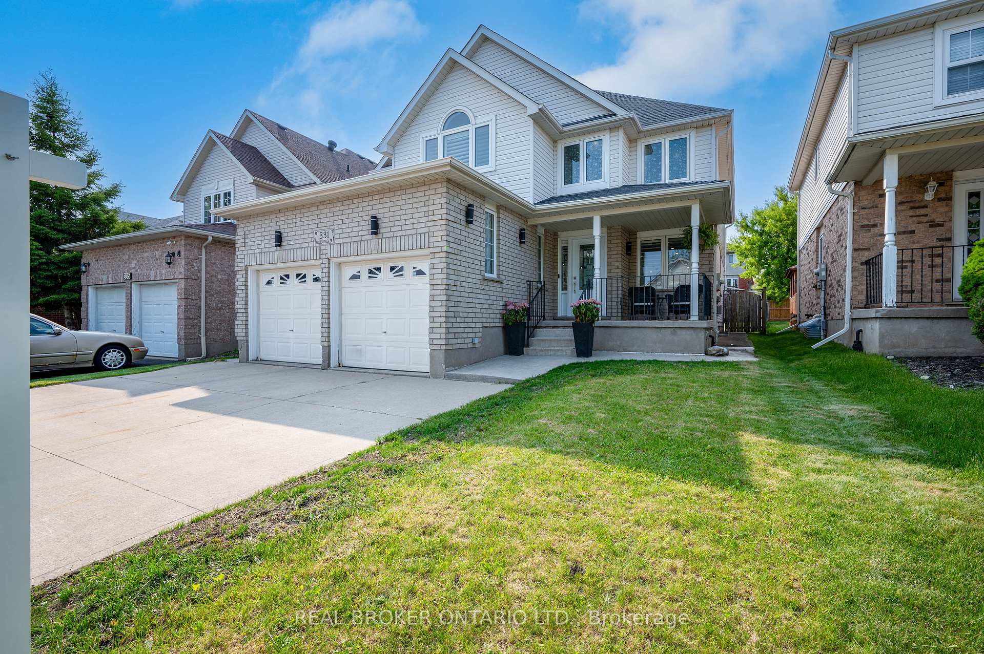 Photo 3 of 331 Hidden Creek Drive, Kitchener — HOMEH
