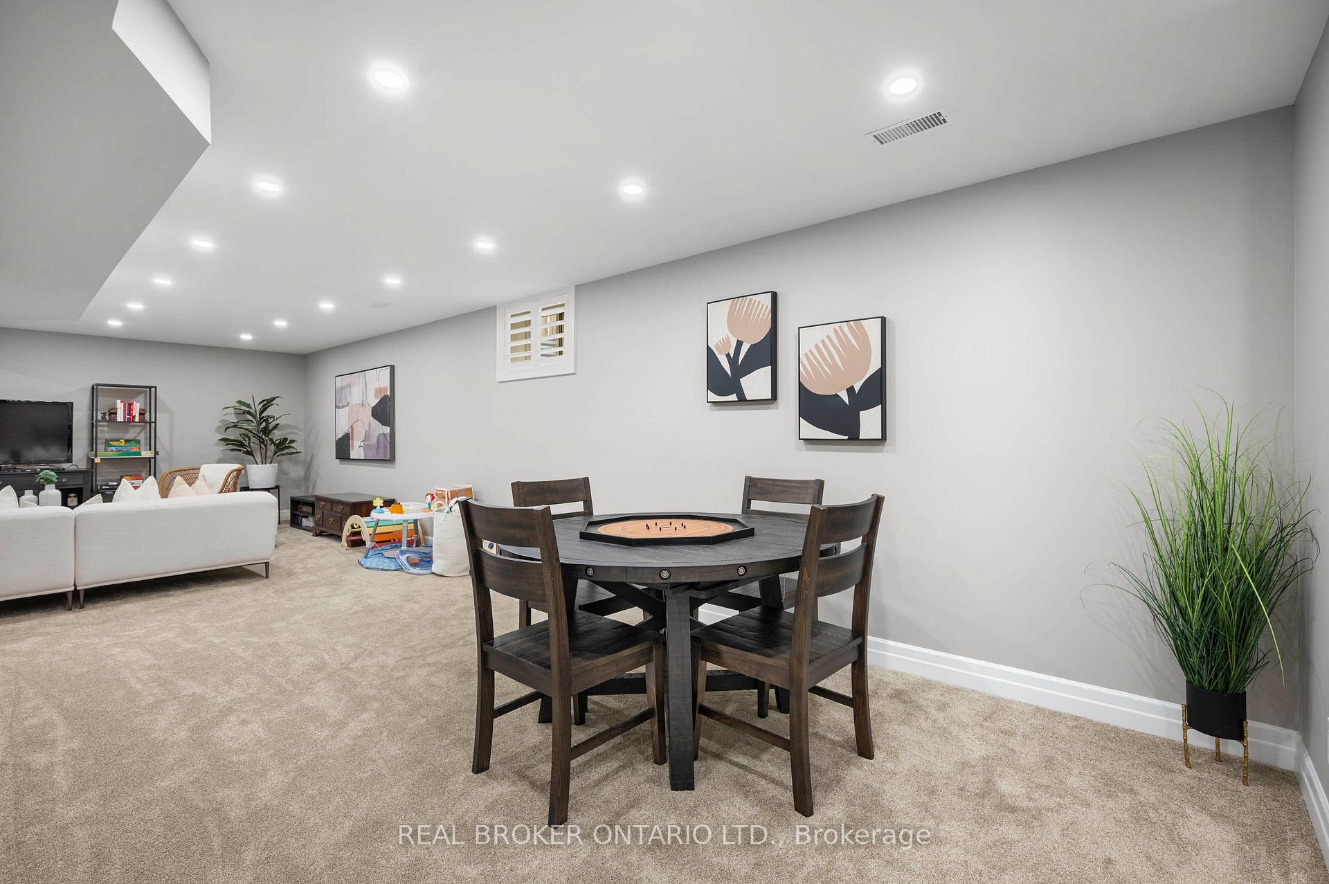 Photo 34 of 331 Hidden Creek Drive, Kitchener — HOMEH