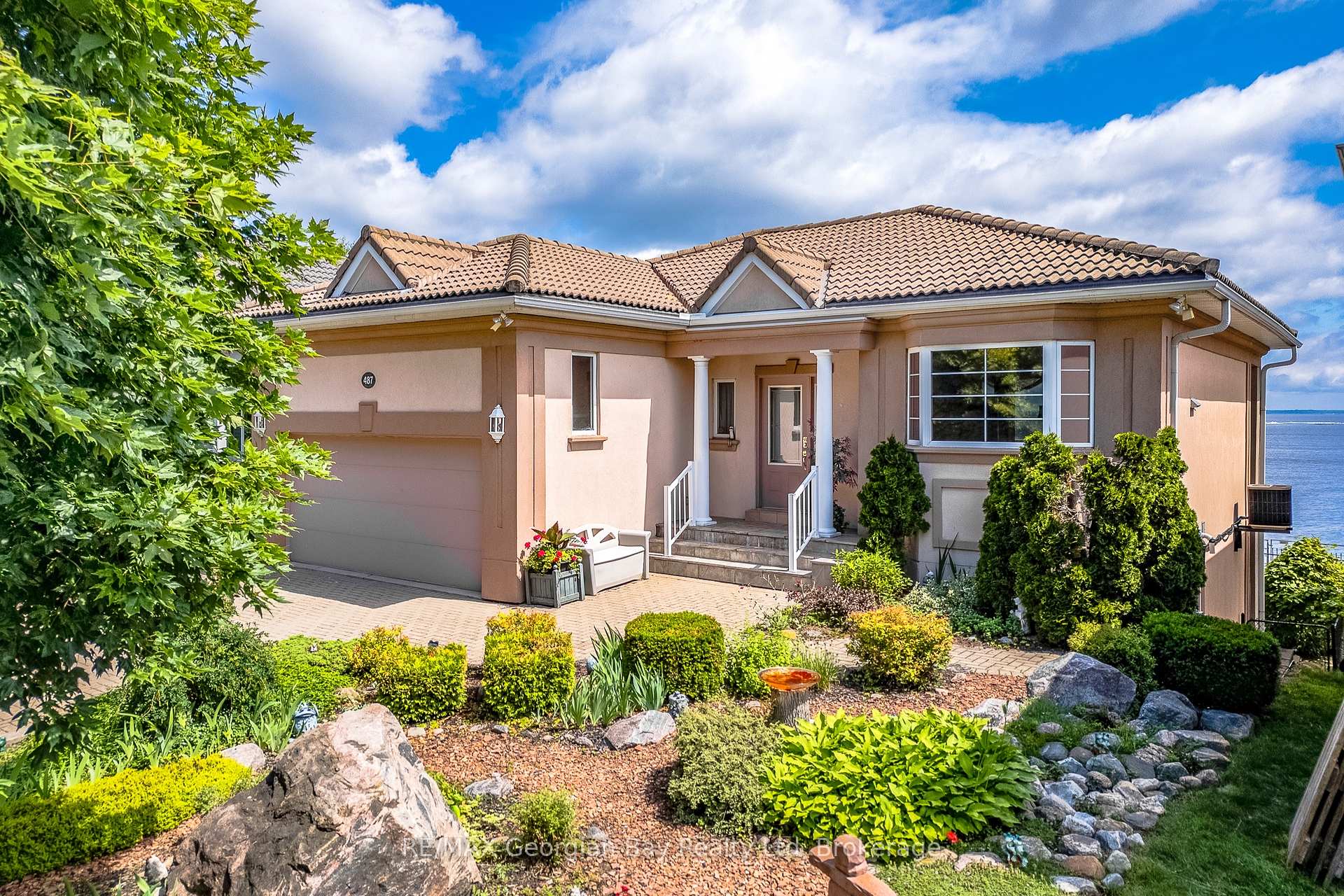 Photo 1 of 487 Aberdeen Boulevard, Midland — HOMEH
