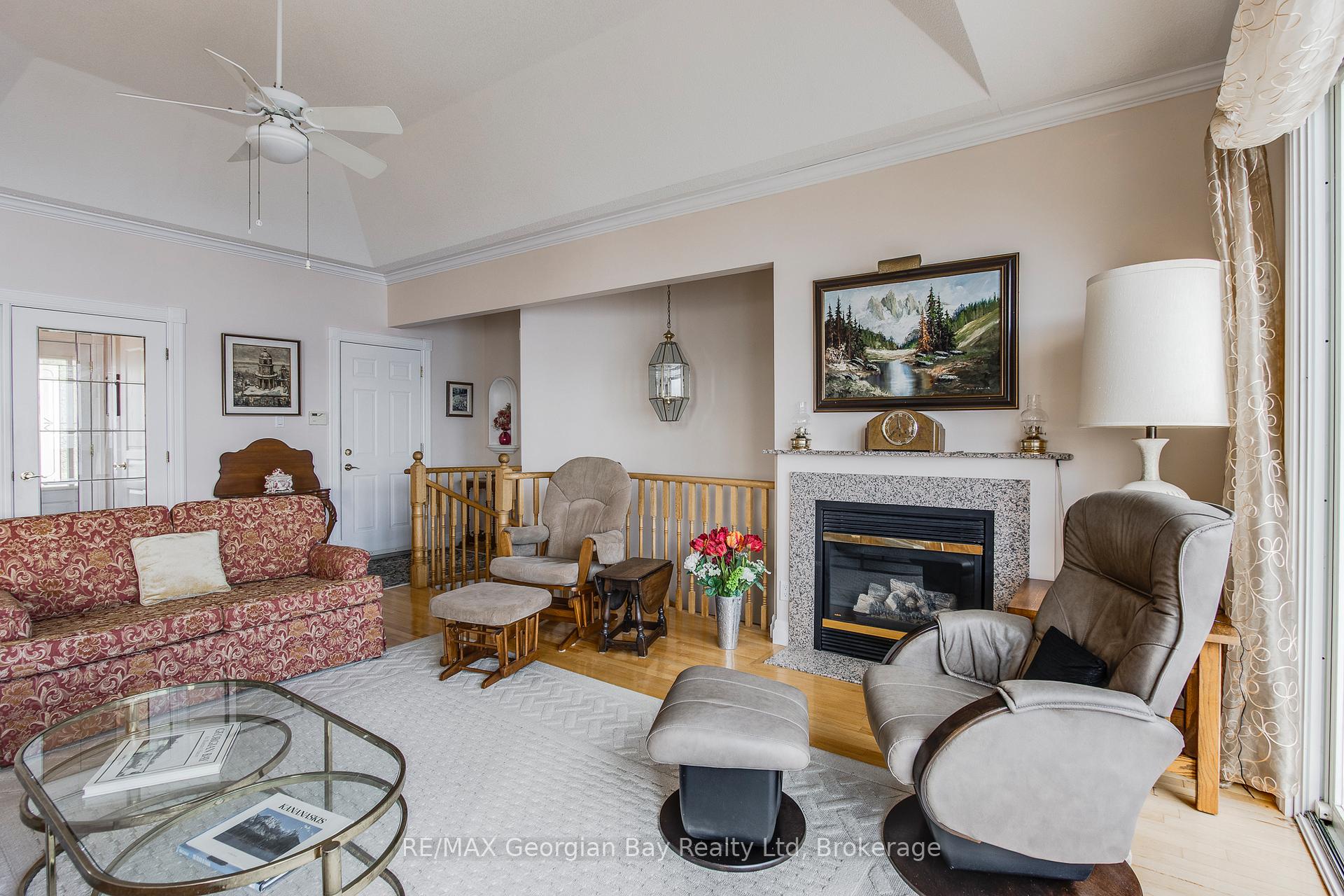 Photo 10 of 487 Aberdeen Boulevard, Midland — HOMEH