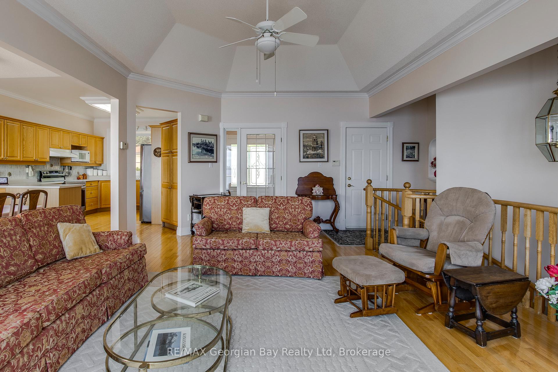 Photo 12 of 487 Aberdeen Boulevard, Midland — HOMEH