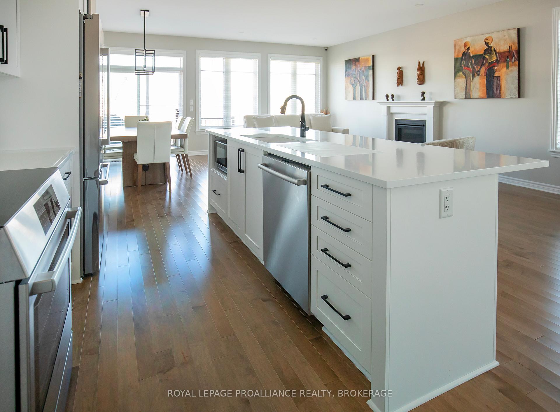 Photo 7 of 1390 Demers Avenue, Kingston, East Gardiners Rd — HOMEH