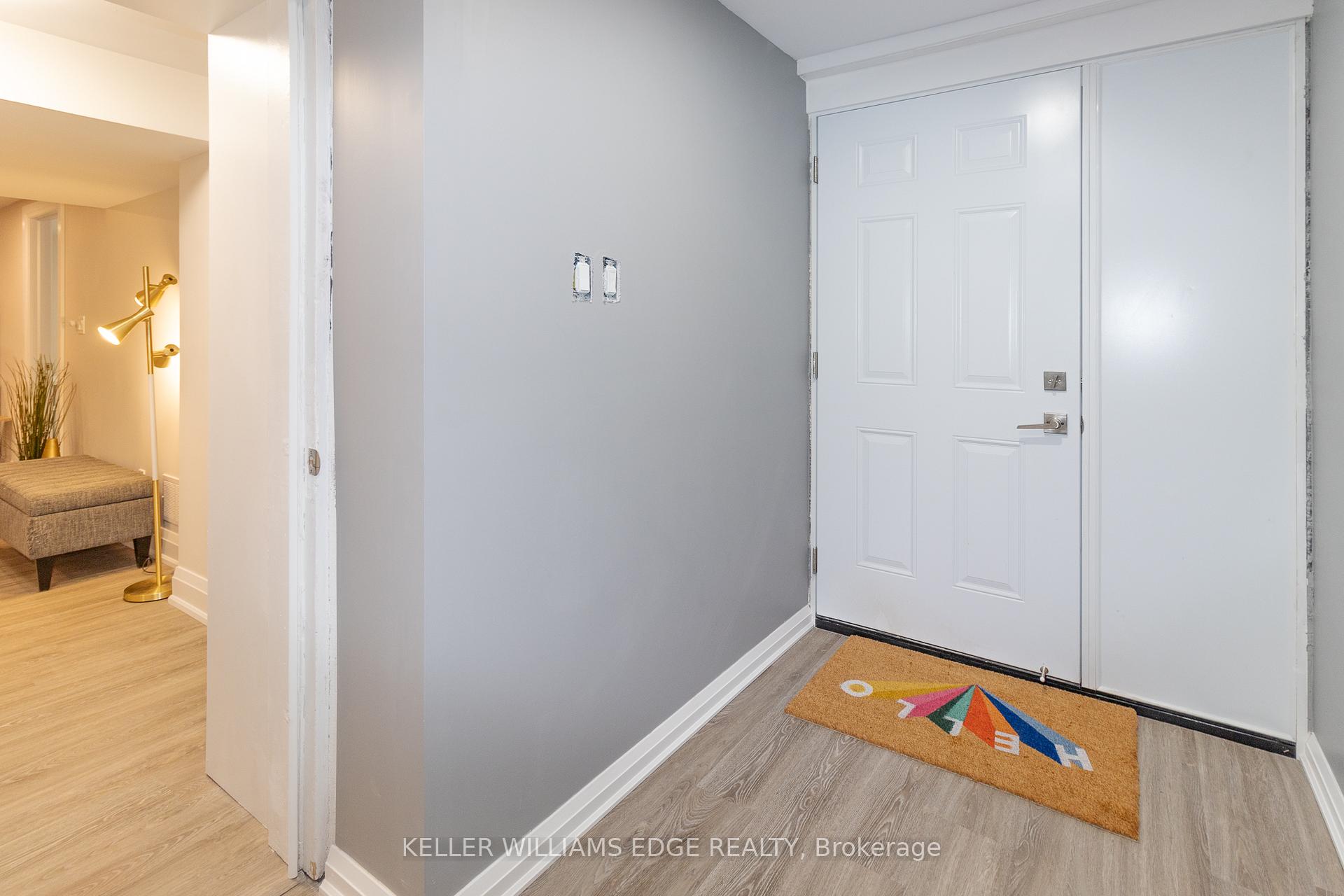 Photo 4 of Unit 2, 264 Hughson Street N, Hamilton, Beasley — HOMEH