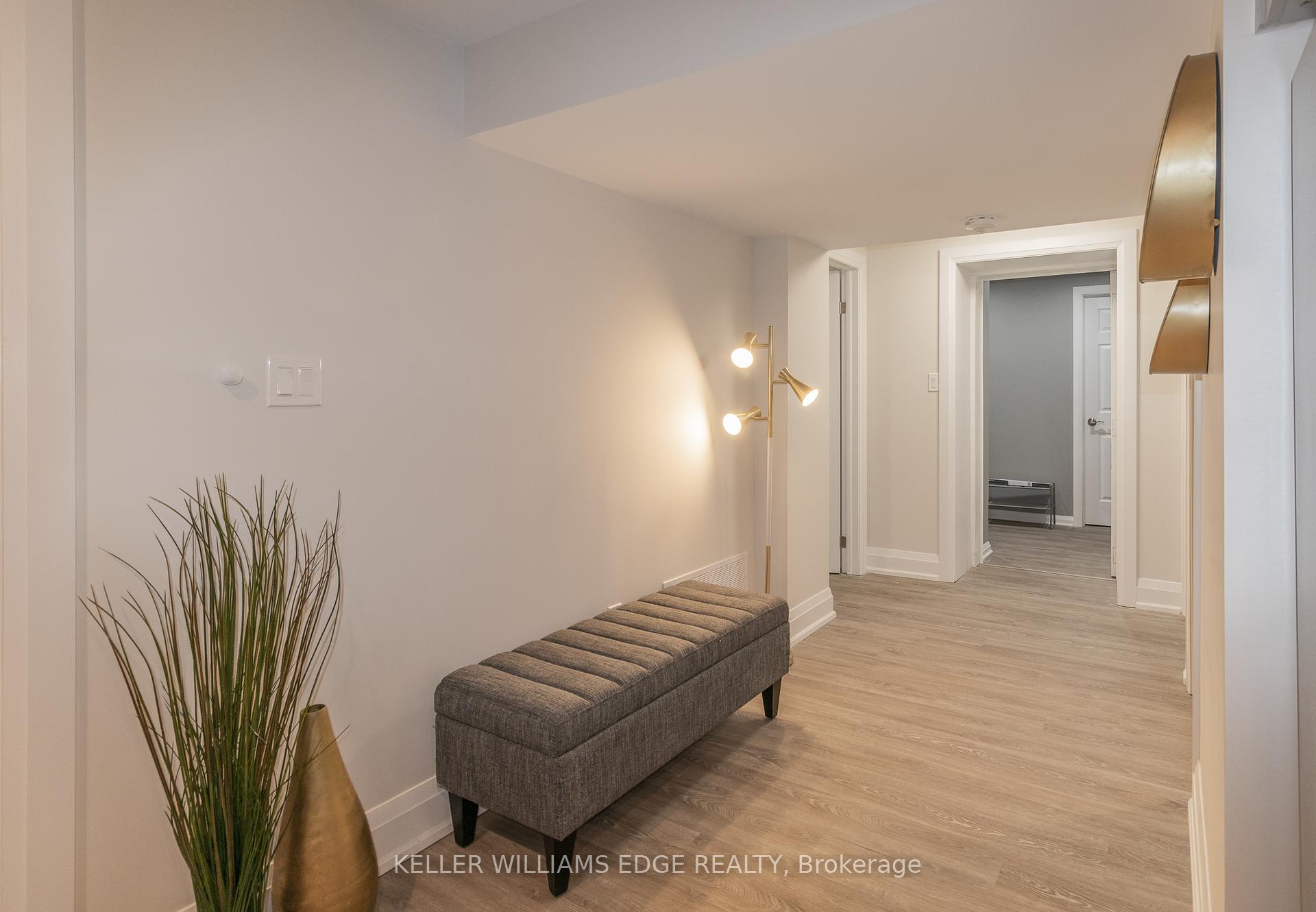 Photo 5 of Unit 2, 264 Hughson Street N, Hamilton, Beasley — HOMEH
