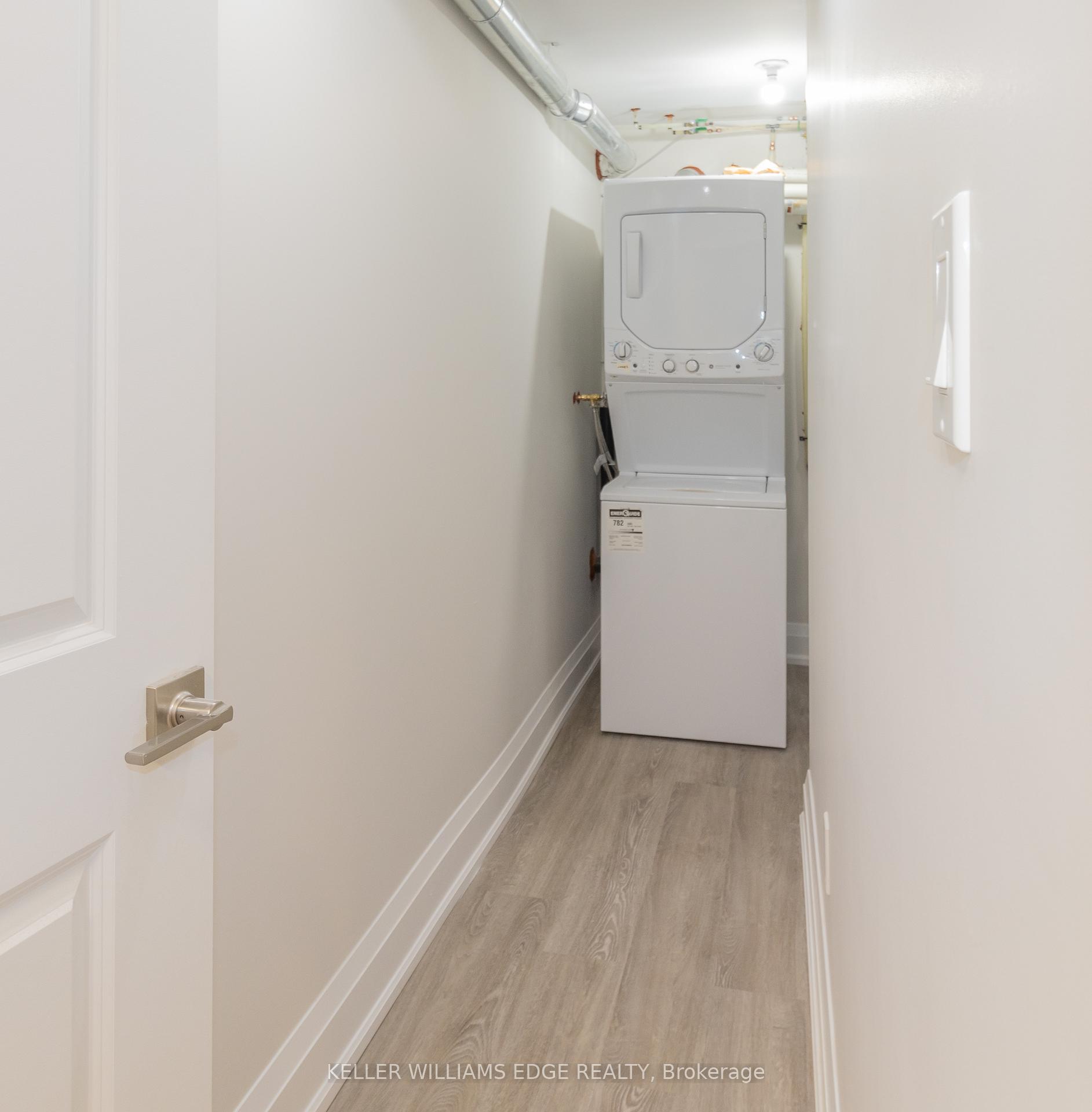 Photo 18 of Unit 2, 264 Hughson Street N, Hamilton, Beasley — HOMEH