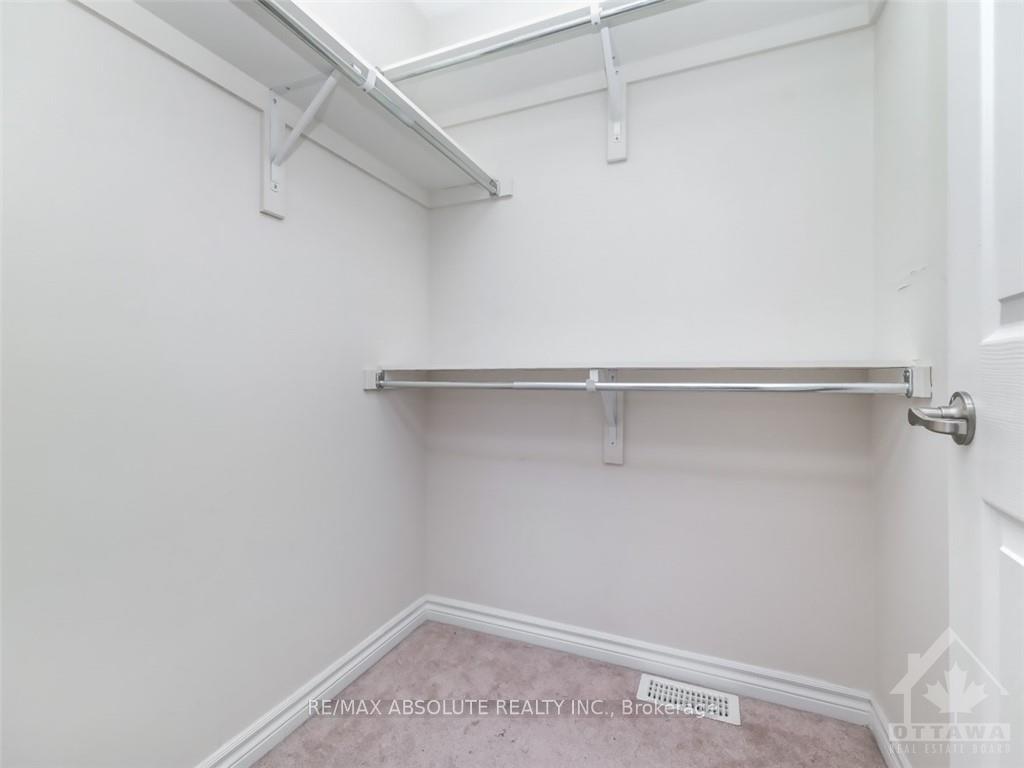 Photo 14 of 558 Foxlight Crescent, Ottawa, Kanata - Emerald Meadows/Trailwest — HOMEH