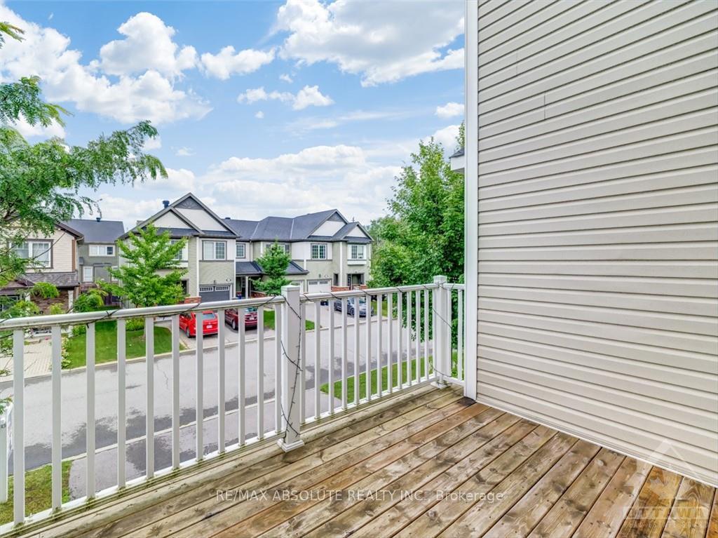 Photo 19 of 558 Foxlight Crescent, Ottawa, Kanata - Emerald Meadows/Trailwest — HOMEH