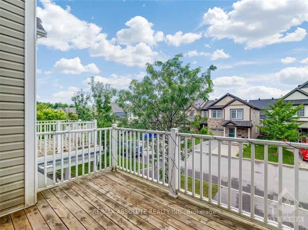 Photo 20 of 558 Foxlight Crescent, Ottawa, Kanata - Emerald Meadows/Trailwest — HOMEH