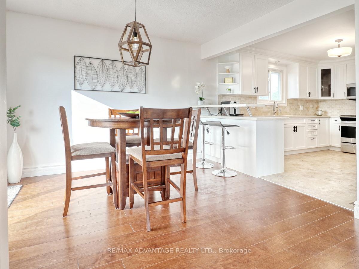Photo 8 of 38 Claycroft Crescent, Kitchener — HOMEH