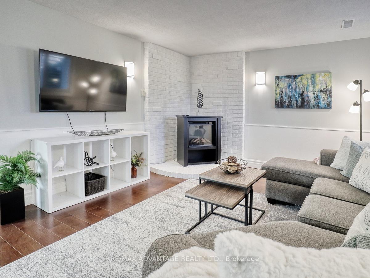 Photo 27 of 38 Claycroft Crescent, Kitchener — HOMEH