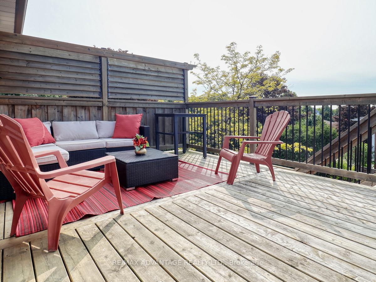 Photo 35 of 38 Claycroft Crescent, Kitchener — HOMEH