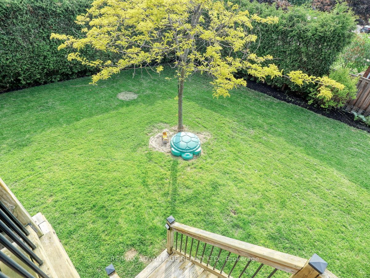 Photo 37 of 38 Claycroft Crescent, Kitchener — HOMEH