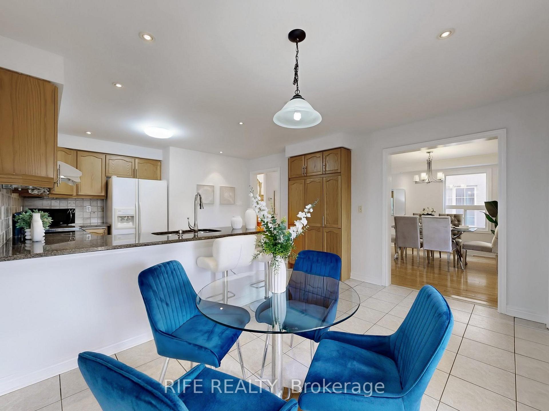 Photo 18 of 111 Cynthia Jean Street, Markham, Berczy — HOMEH