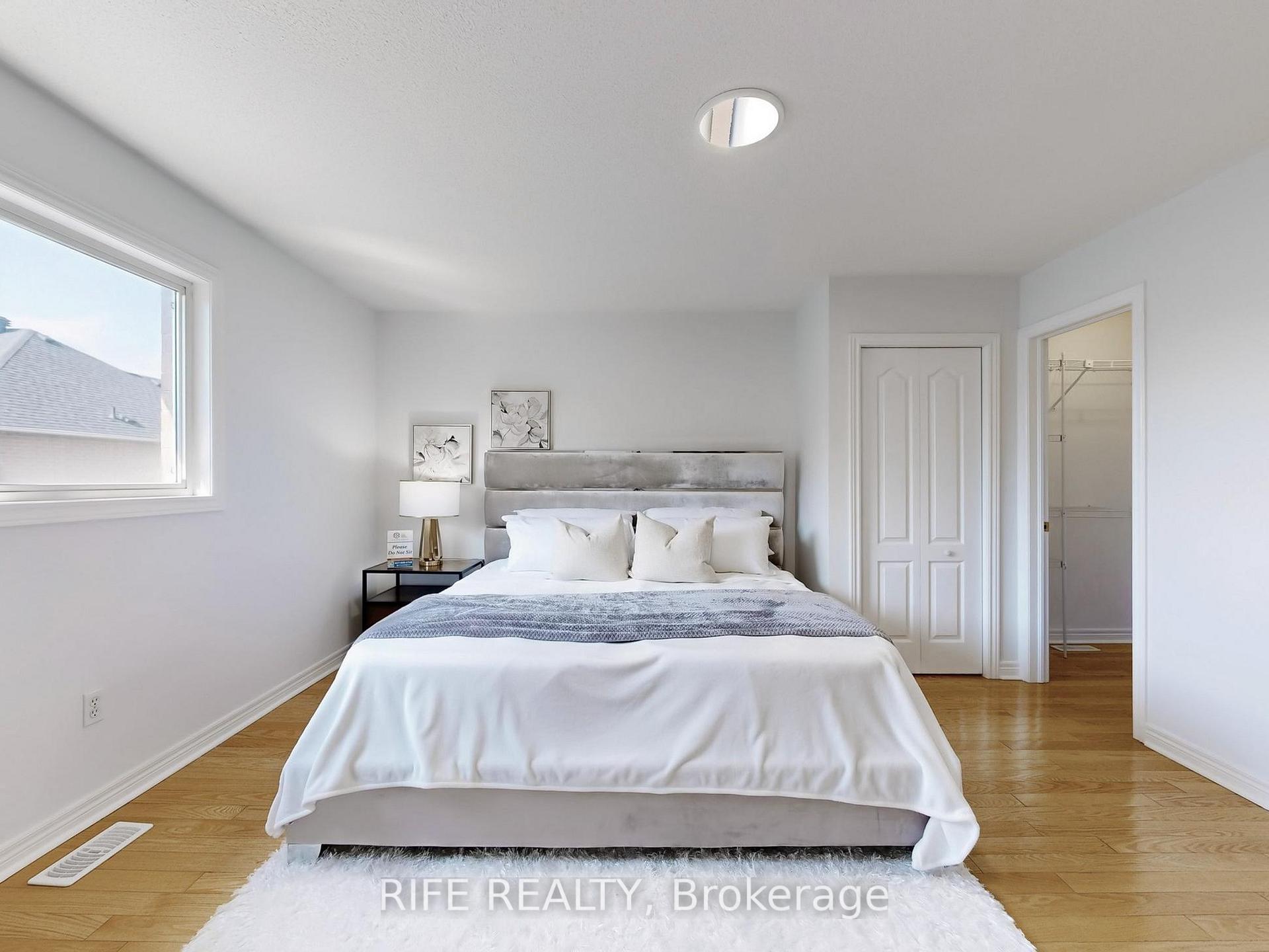 Photo 24 of 111 Cynthia Jean Street, Markham, Berczy — HOMEH