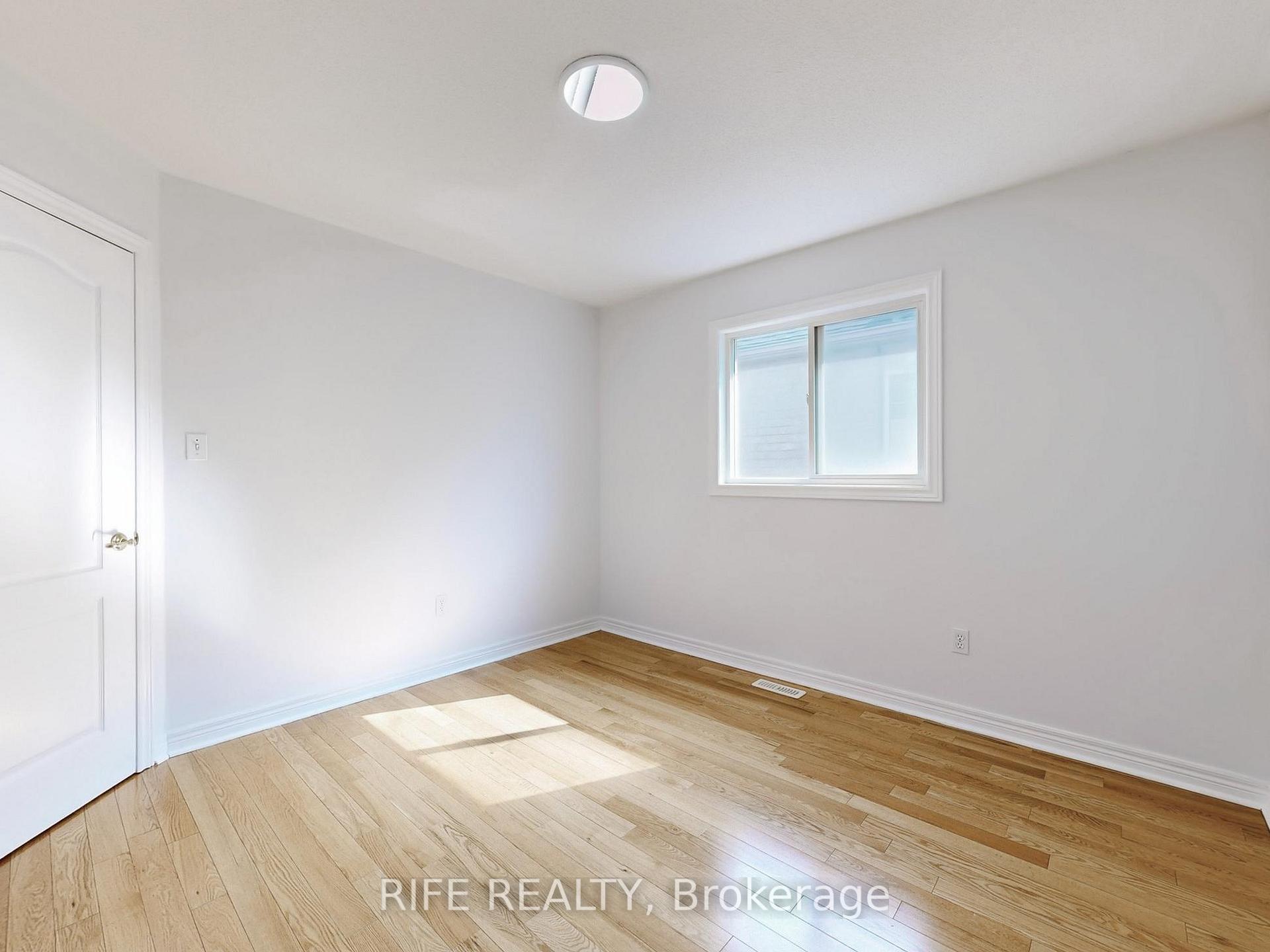 Photo 37 of 111 Cynthia Jean Street, Markham, Berczy — HOMEH