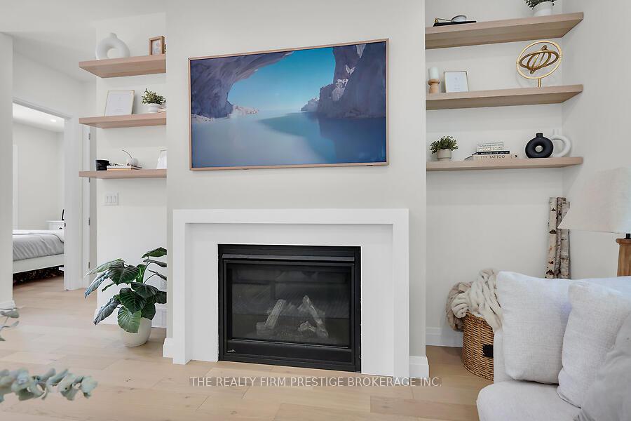 Photo 8 of 97 Simcoe Avenue, Middlesex Centre, Komoka — HOMEH