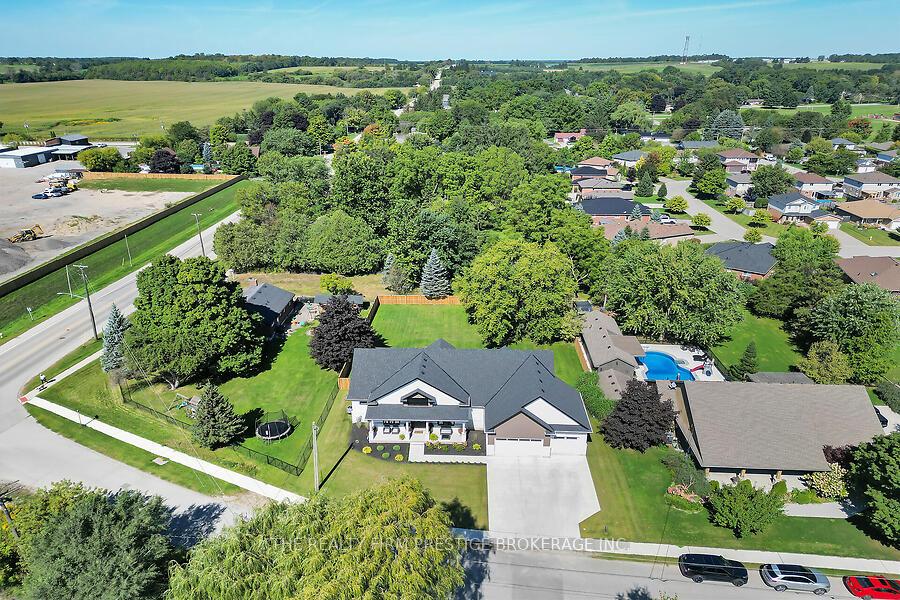 Photo 37 of 97 Simcoe Avenue, Middlesex Centre, Komoka — HOMEH