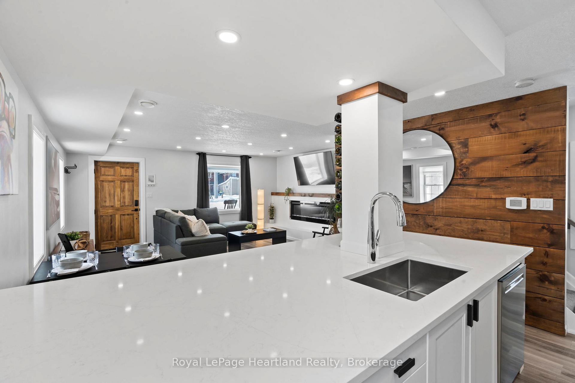 Photo 11 of 415 Temple Street, Minto — HOMEH
