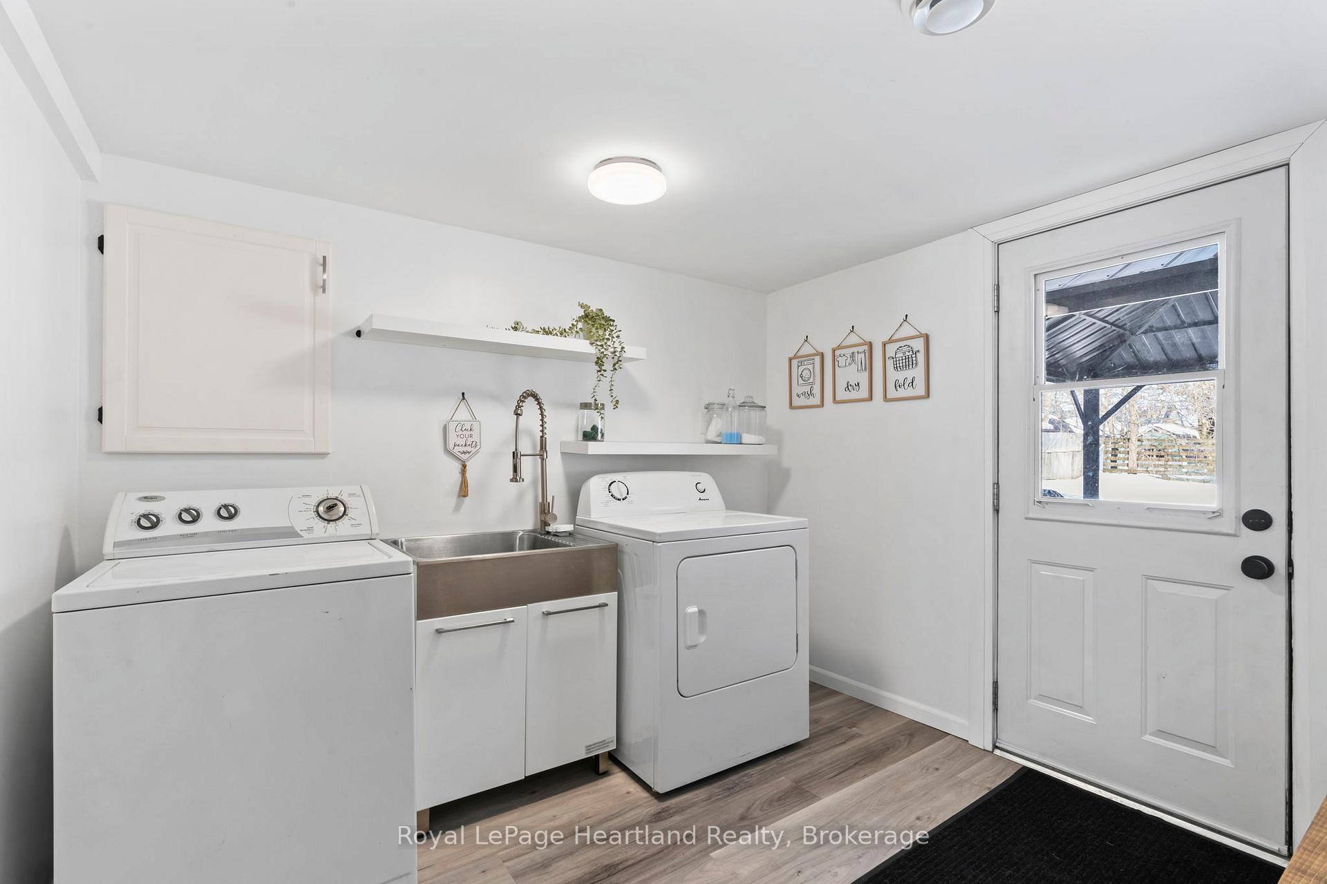 Photo 12 of 415 Temple Street, Minto — HOMEH