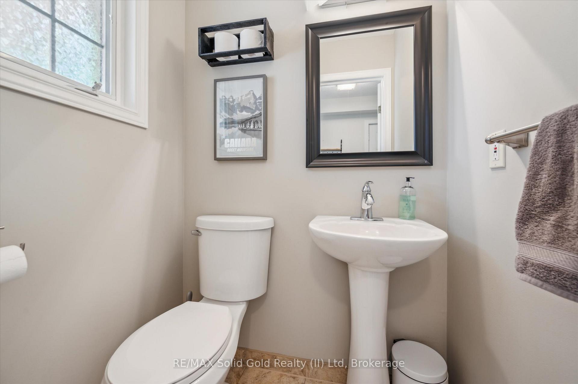 Photo 9 of 217 Laurel Springs Court, Kitchener, Highland West — HOMEH