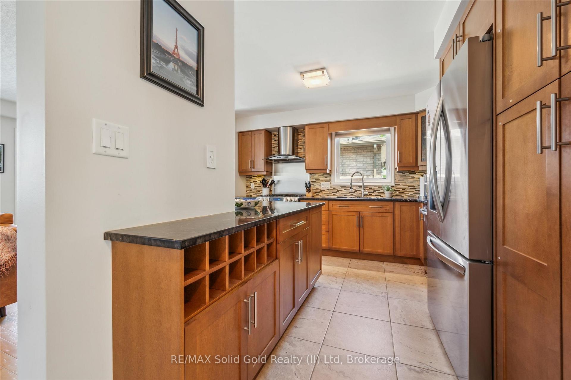Photo 18 of 217 Laurel Springs Court, Kitchener, Highland West — HOMEH