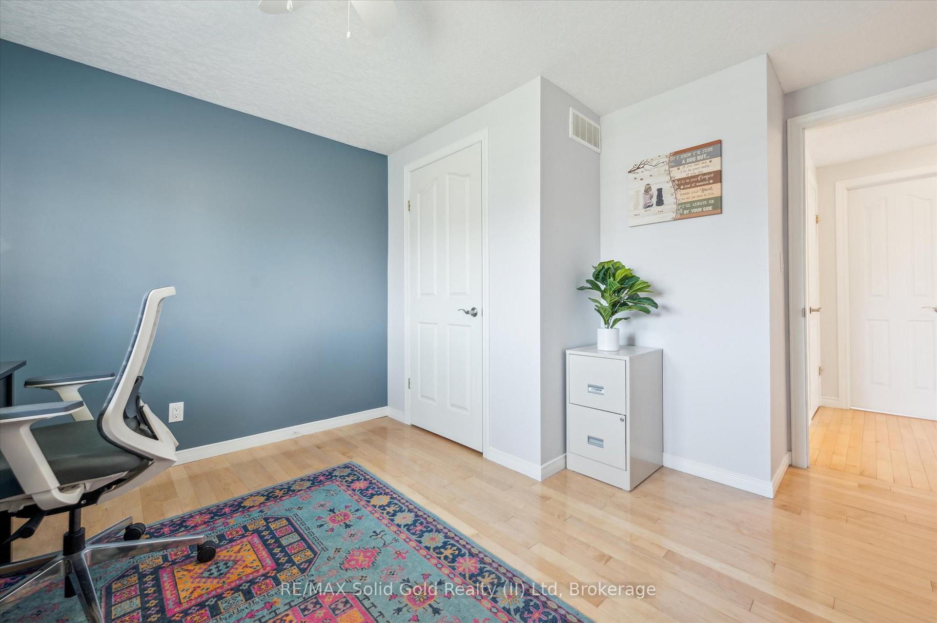 Photo 23 of 217 Laurel Springs Court, Kitchener, Highland West — HOMEH