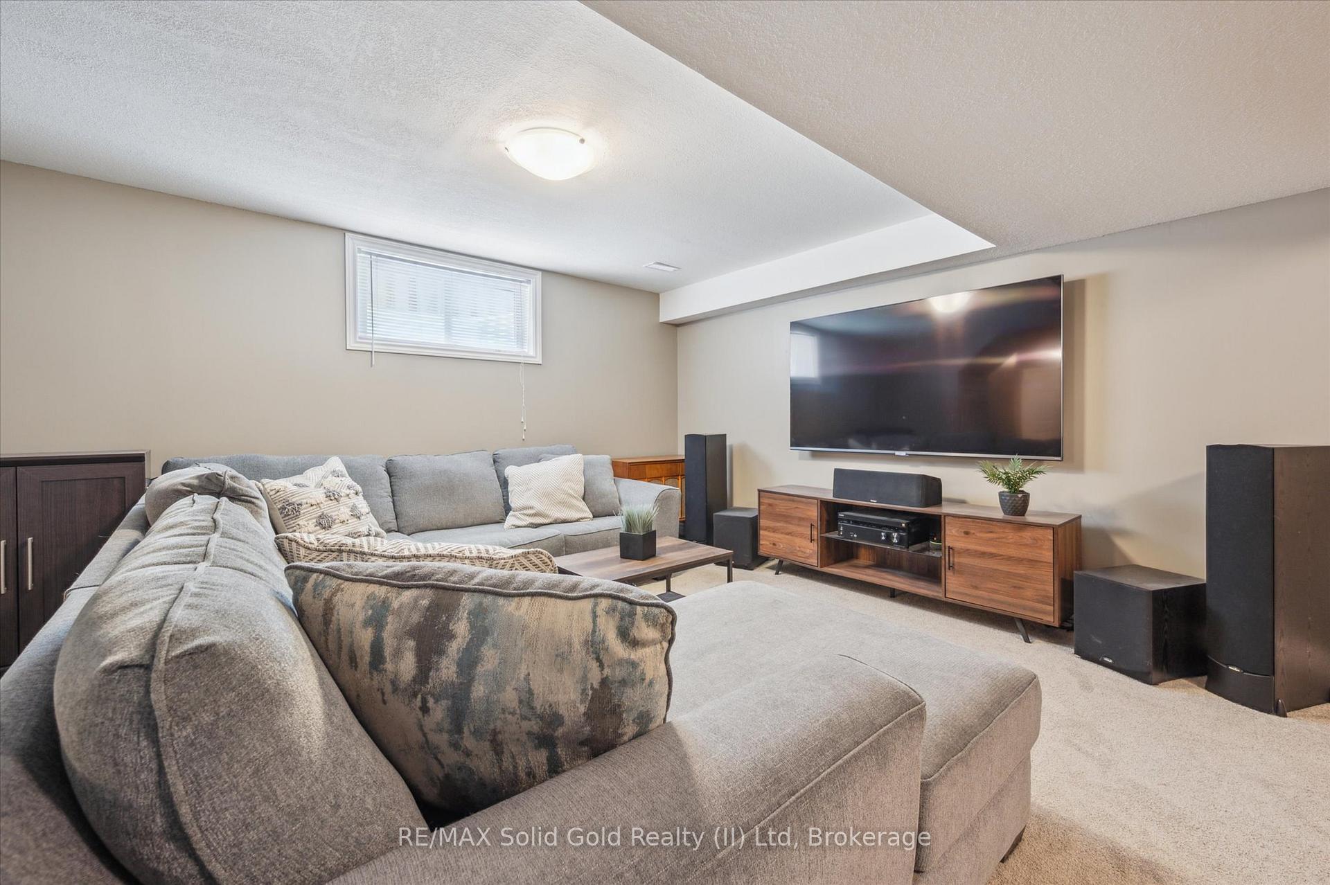 Photo 30 of 217 Laurel Springs Court, Kitchener, Highland West — HOMEH