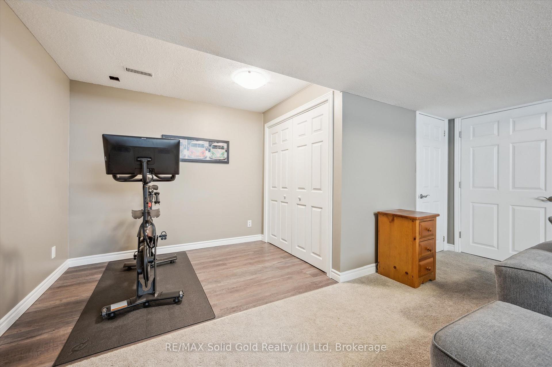 Photo 33 of 217 Laurel Springs Court, Kitchener, Highland West — HOMEH