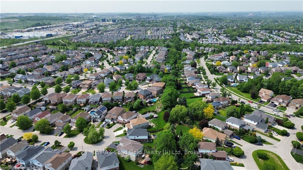 Photo 47 of 217 Laurel Springs Court, Kitchener, Highland West — HOMEH
