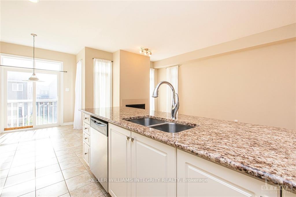 Photo 4 of 424 Foxhall Way, Ottawa, Kanata - Bridlewood — HOMEH