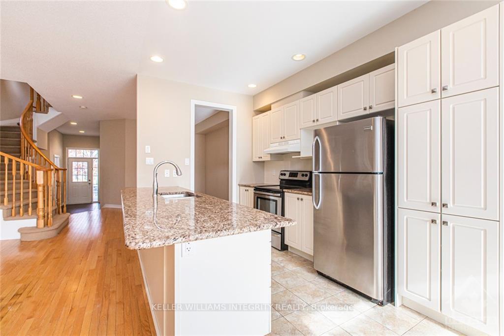 Photo 5 of 424 Foxhall Way, Ottawa, Kanata - Bridlewood — HOMEH
