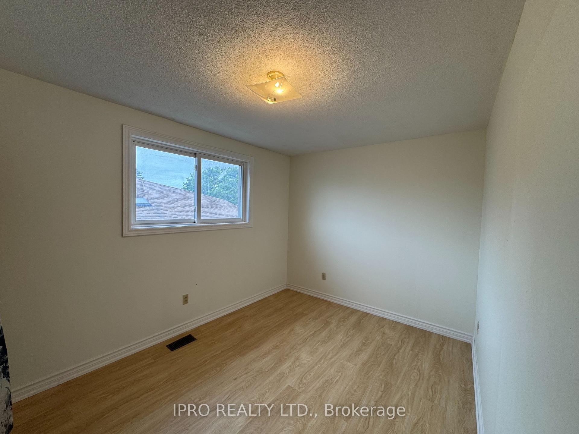 Photo 12 of 87 Boston Crescent, Hamilton, Berrisfield — HOMEH