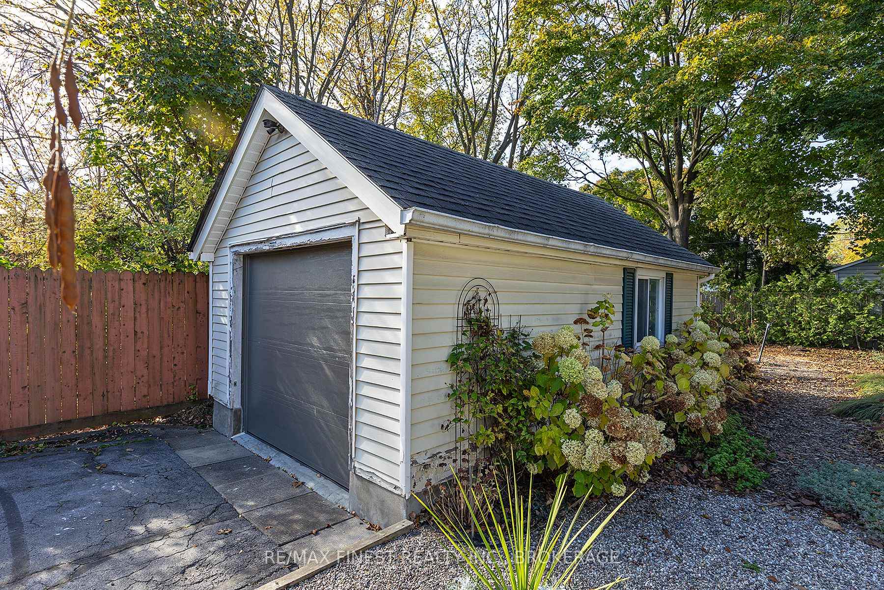 Photo 41 of 454 College Street, Kingston, Central City East — HOMEH