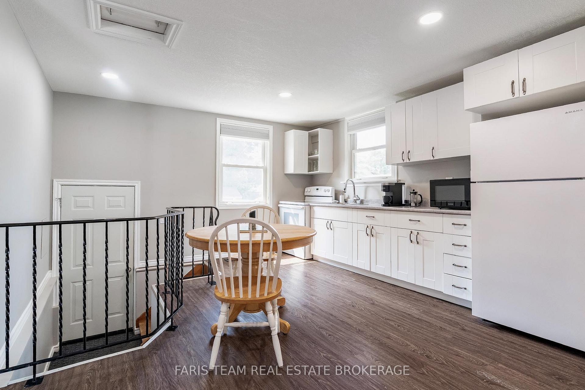 Photo 6 of 335 John Street, Midland — HOMEH