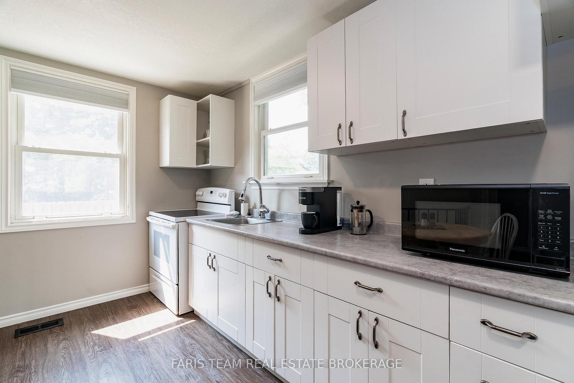 Photo 7 of 335 John Street, Midland — HOMEH