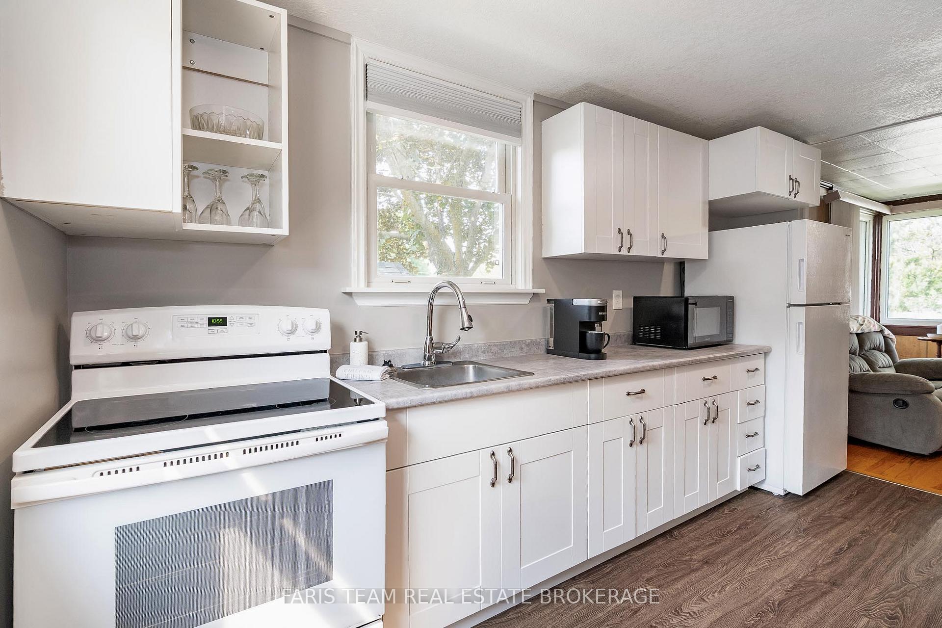 Photo 8 of 335 John Street, Midland — HOMEH