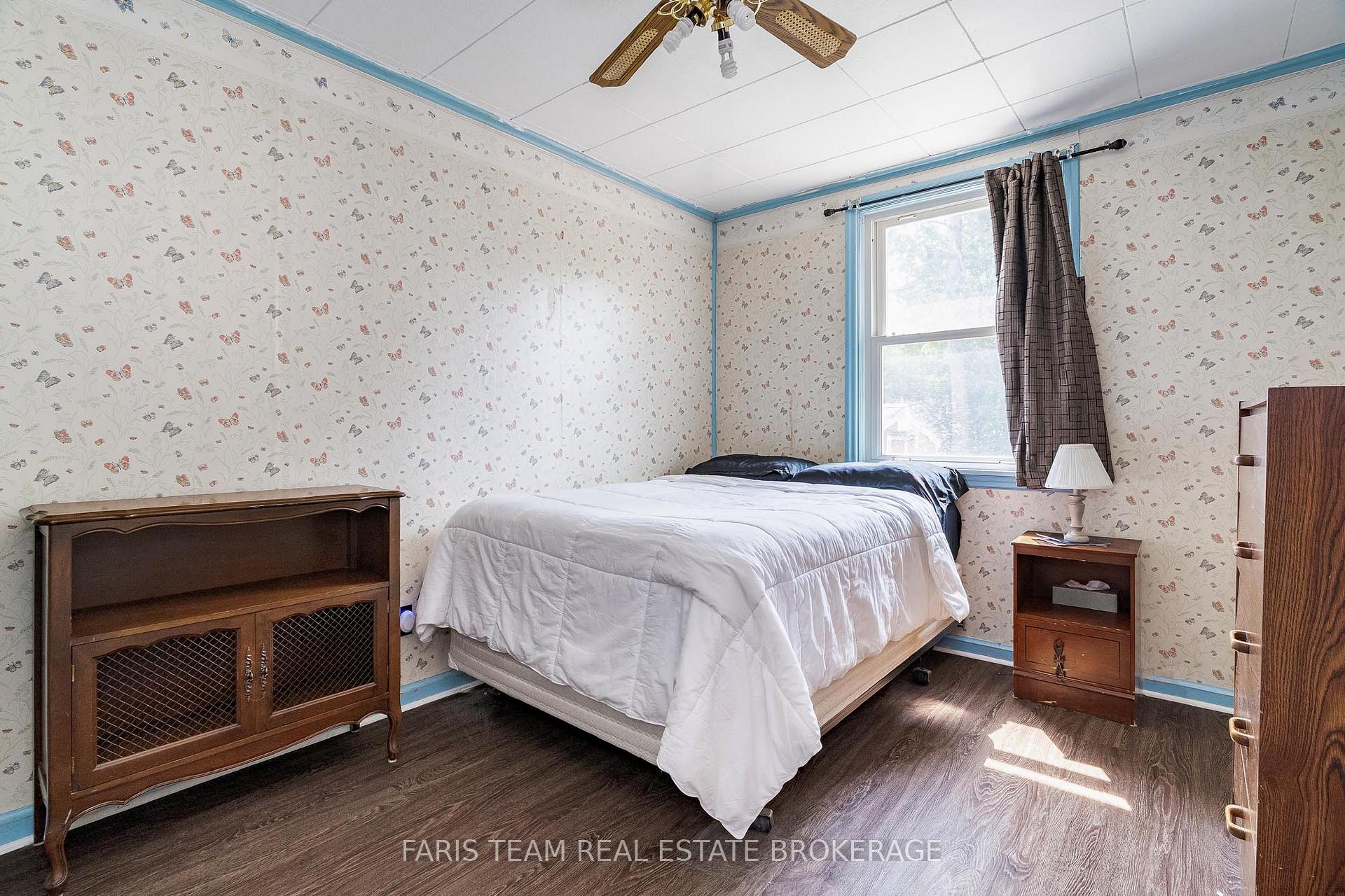 Photo 15 of 335 John Street, Midland — HOMEH