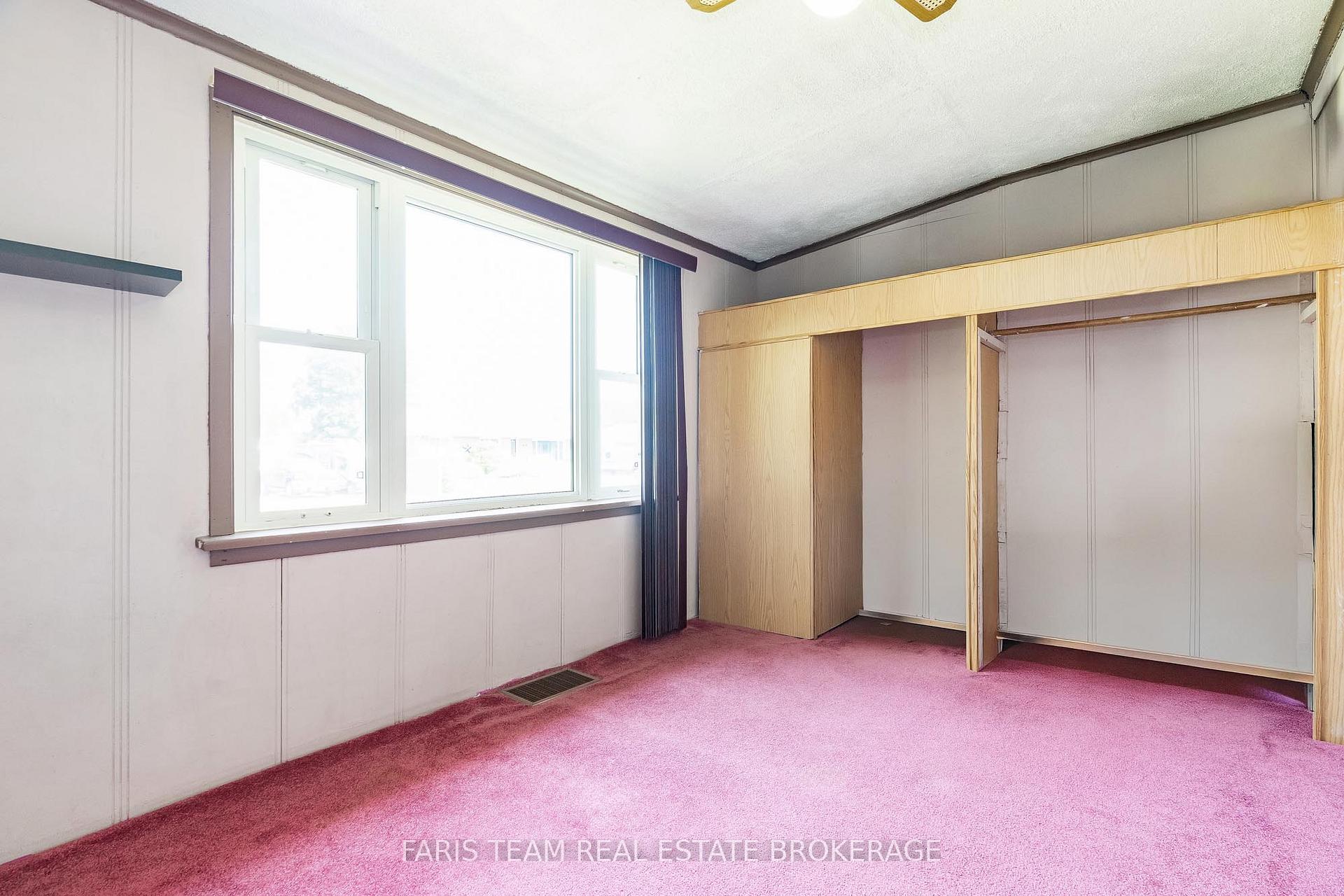 Photo 17 of 335 John Street, Midland — HOMEH