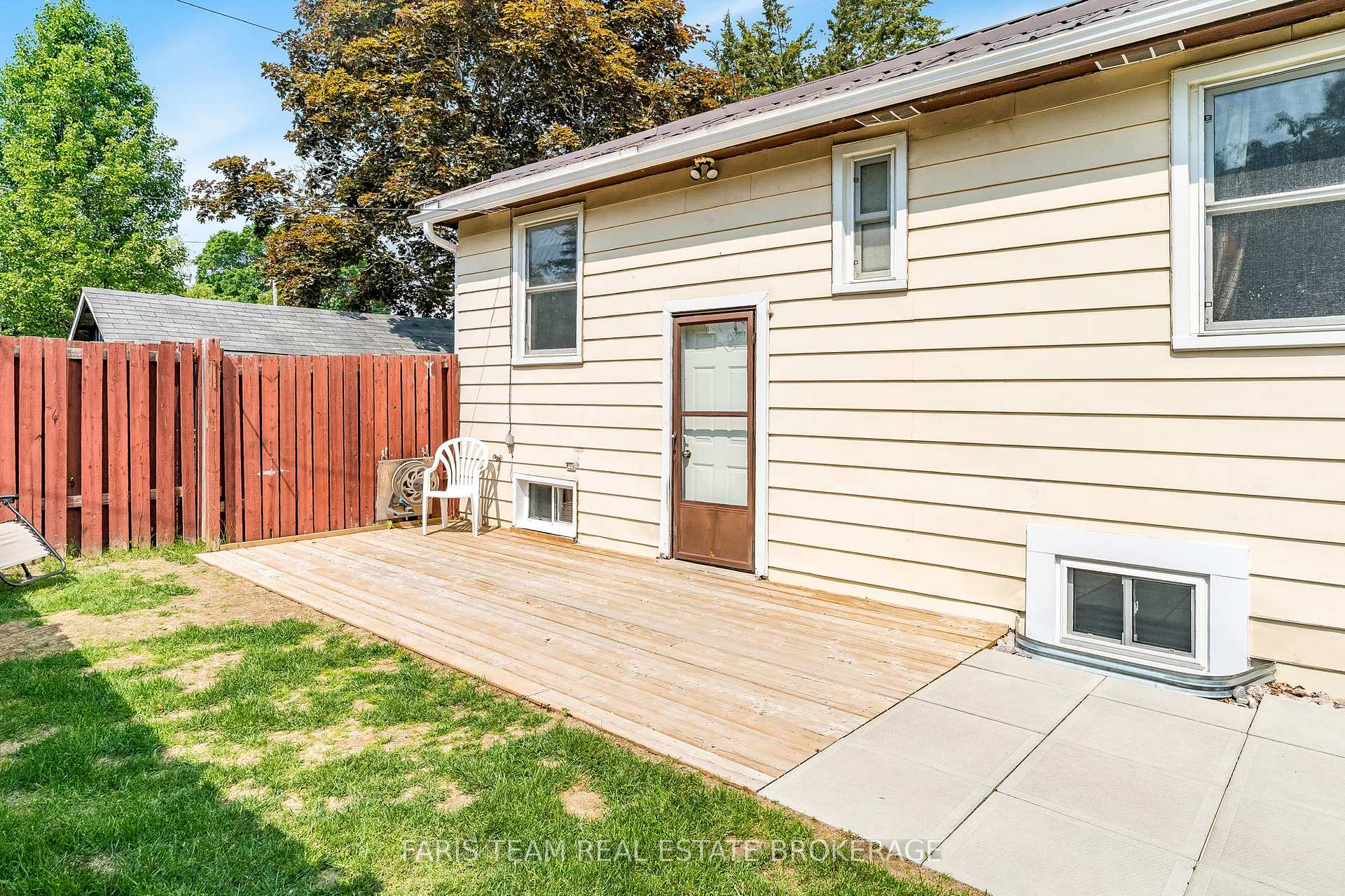 Photo 22 of 335 John Street, Midland — HOMEH