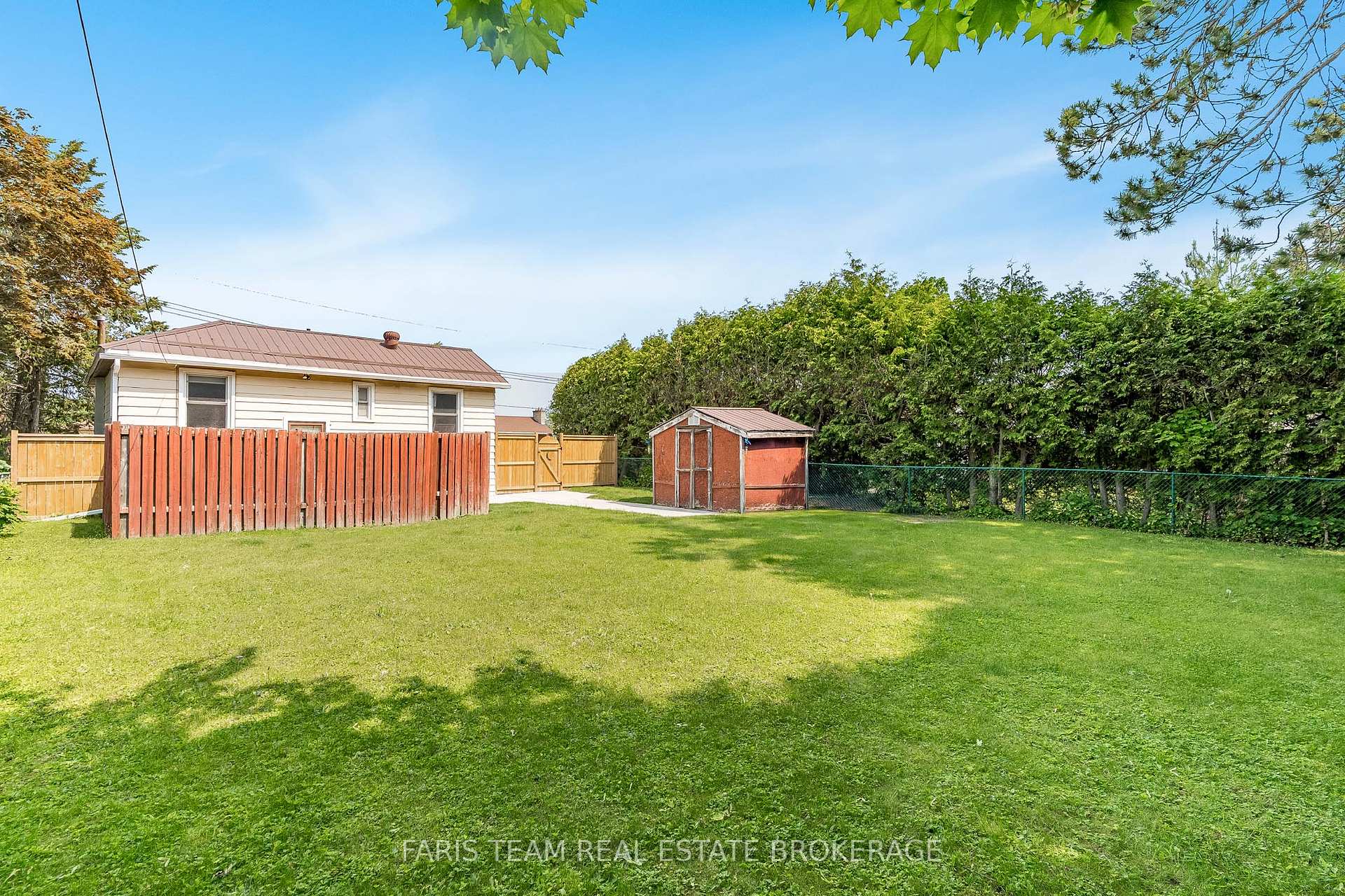 Photo 29 of 335 John Street, Midland — HOMEH
