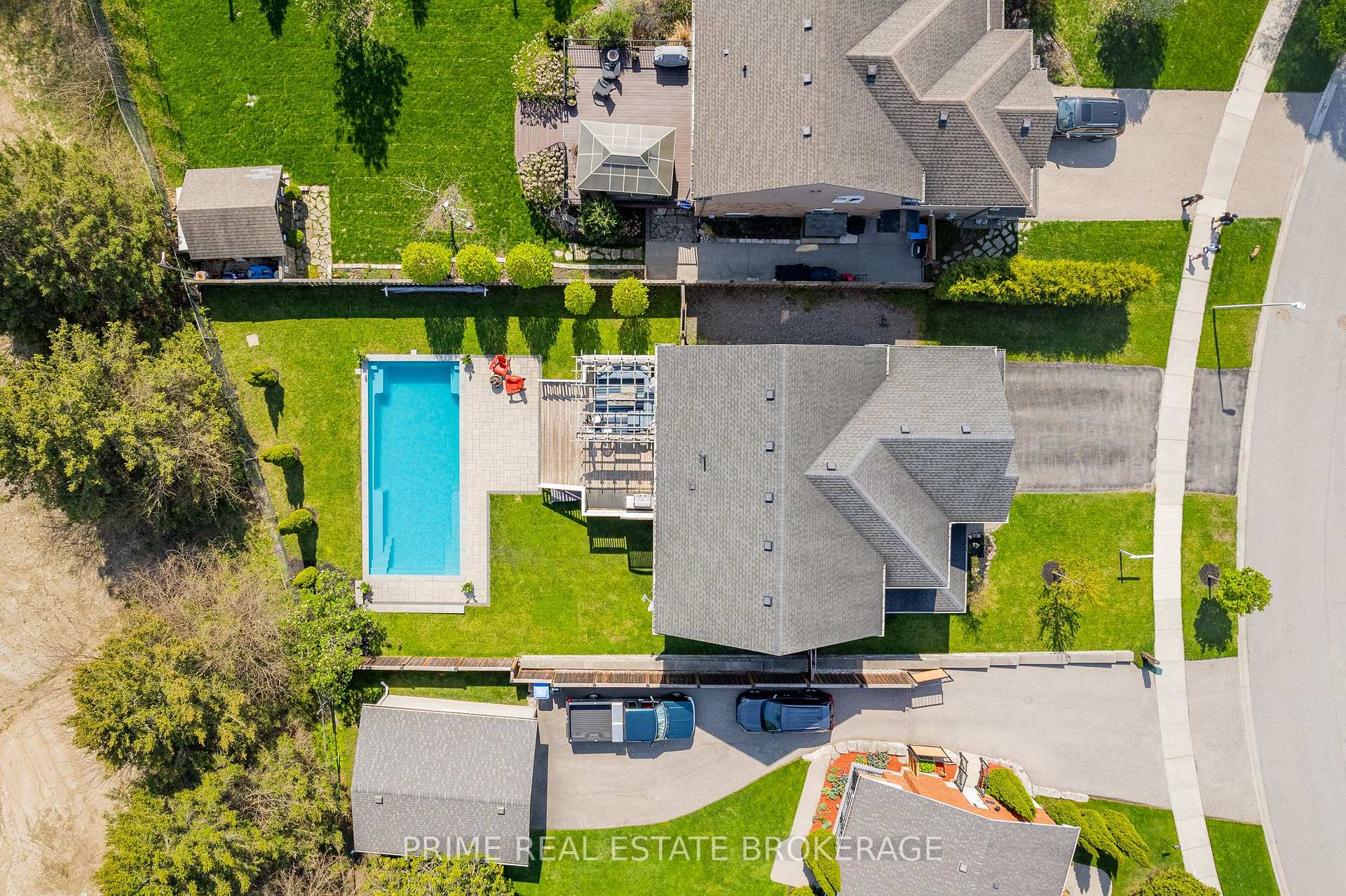 Photo 4 of 32 Valleyview Crescent, Middlesex Centre, Komoka — HOMEH