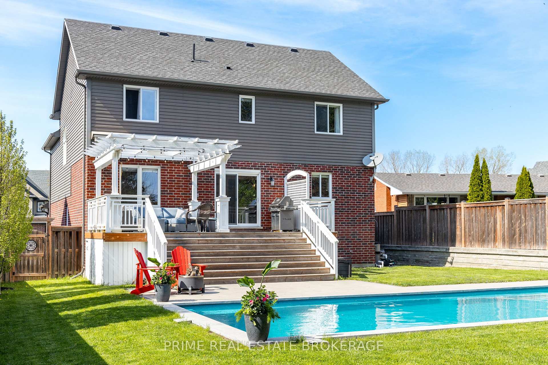 Photo 6 of 32 Valleyview Crescent, Middlesex Centre, Komoka — HOMEH
