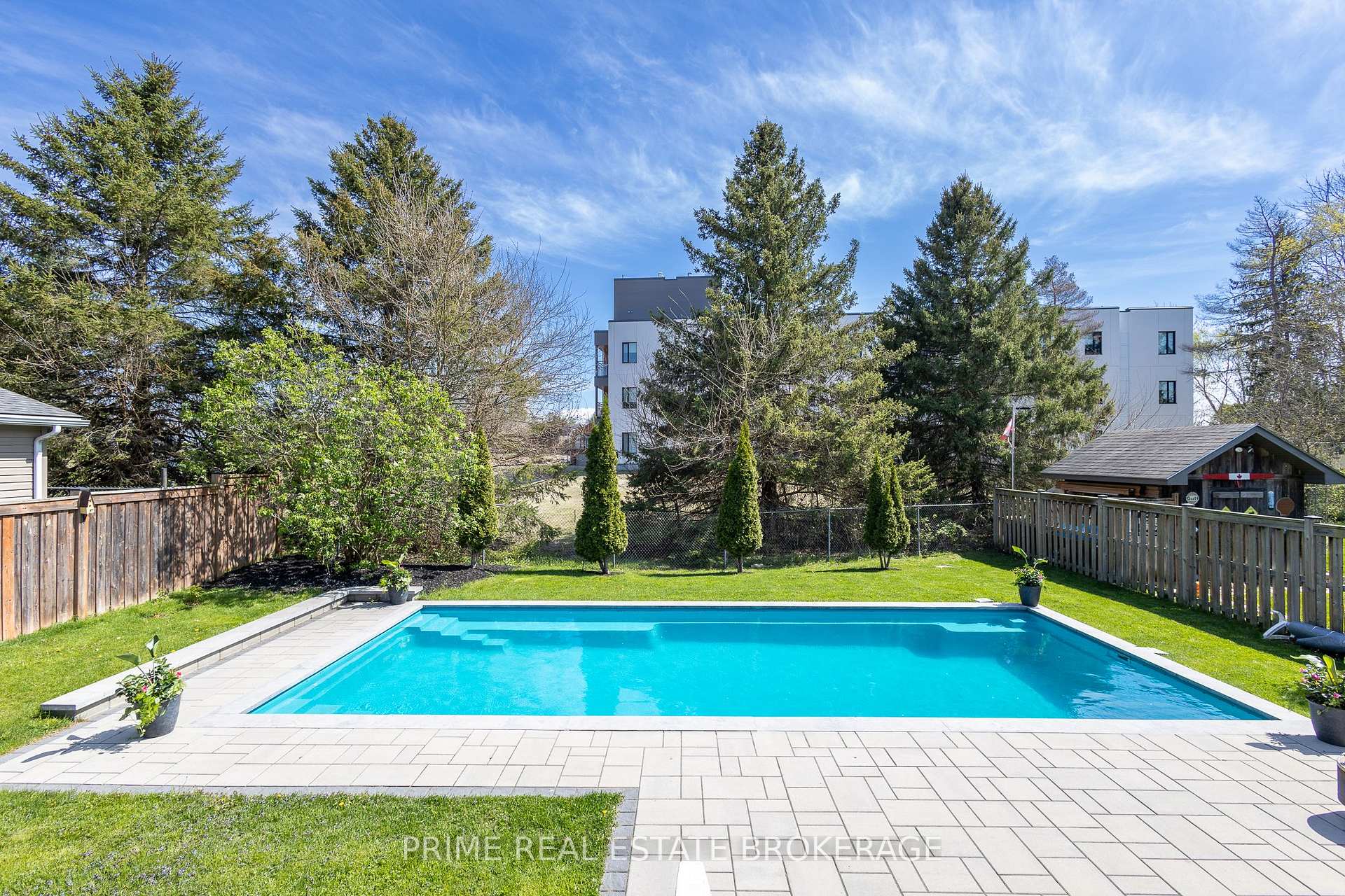 Photo 8 of 32 Valleyview Crescent, Middlesex Centre, Komoka — HOMEH