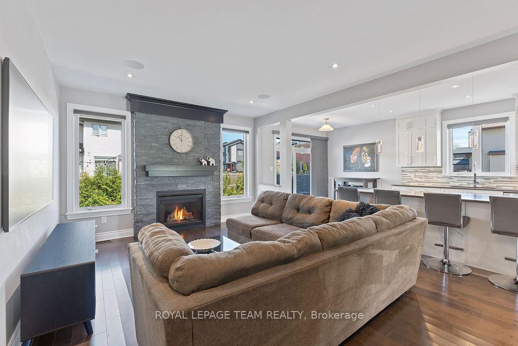Photo 7 of 96 Palfrey Way, Ottawa, Kanata - Emerald Meadows/Trailwest — HOMEH